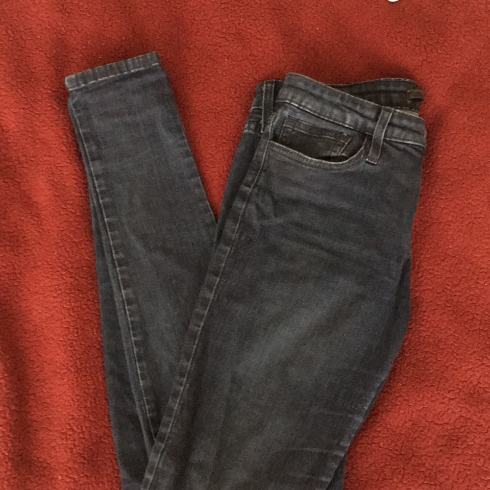 Skinny mid rise Joes jeans. Good conditions